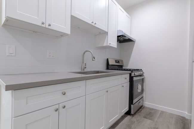 Photo - Modern and Charming Junior 1-bedroom Apart...