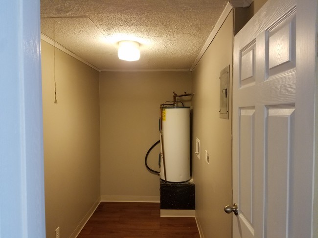 Washer & Dryer Hook Up's