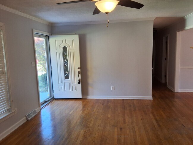 Photo - 813 Mohave Ct