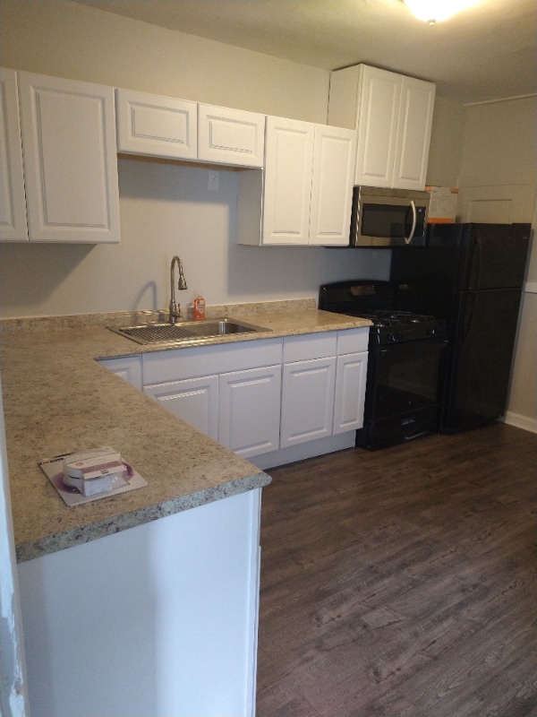 Photo - 137 E 2nd St Unit 1