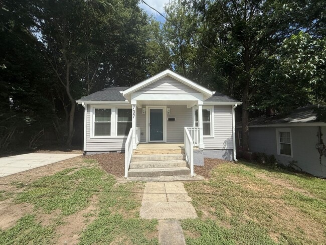 Building Photo - Newly Remodeled 2BD, 1BA Downtown Raleigh ... Rental
