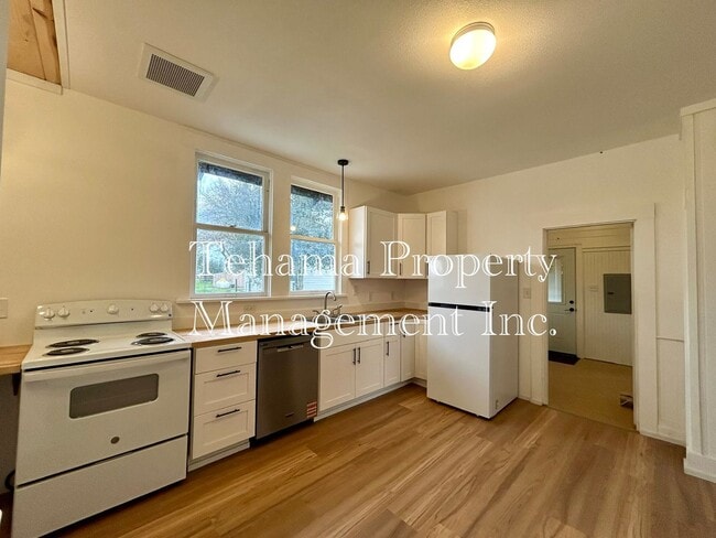 Photo - Charming 3 bedroom 1 bath home in Los Molinos, CA