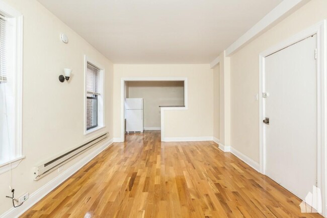 Building Photo - 0 bedroom in Chicago IL Chicago Unit 504 Rental
