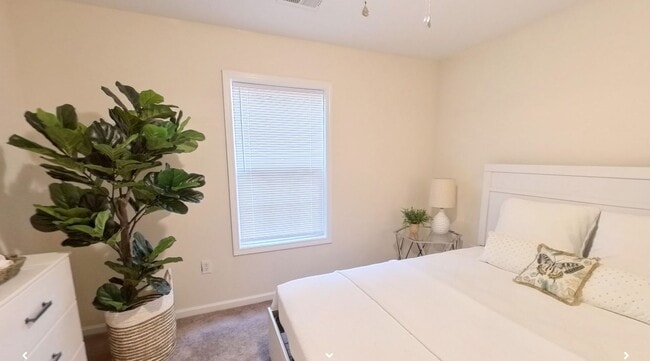 Photo - Patriots Hollow