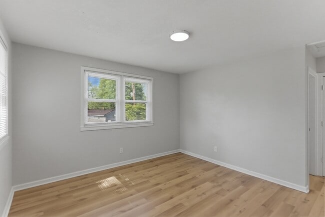 Photo - 297 S Benedict Ave