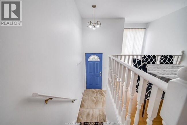Photo - 1425 Mickaila Cres