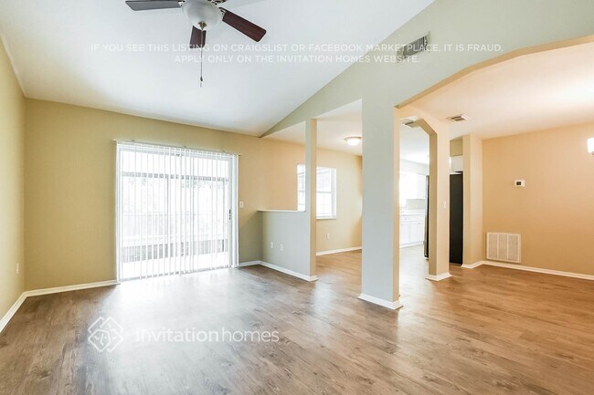 Photo - 772 Mentmore Cir