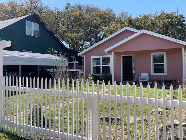 Building Photo - 3415 Elija St