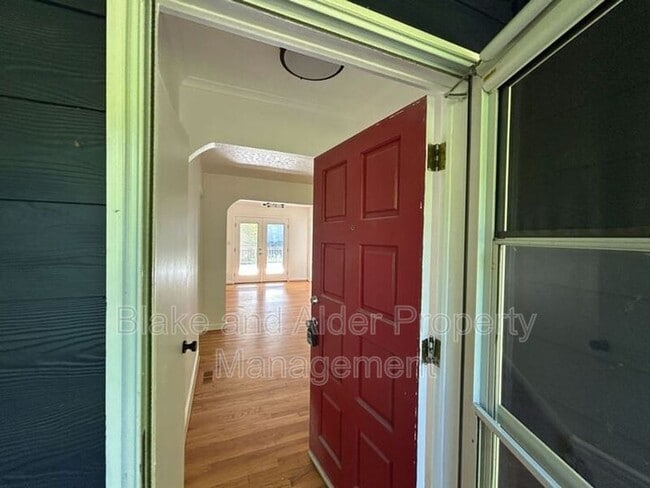 Photo - 198 NE 157th Ave