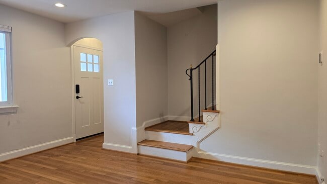 136 Wesmond Dr