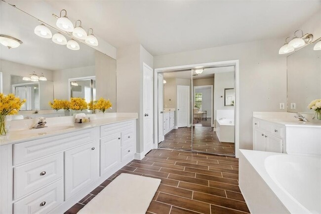 Photo - 2926 Winchester Dr