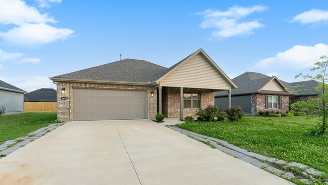 Photo - Comfortable Siloam Springs Home