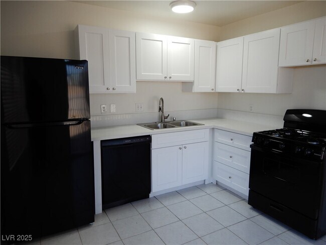 Photo - 4474 Bramblewood St