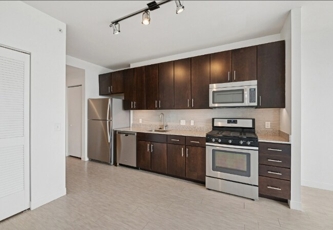 Photo - 1129 South Blvd