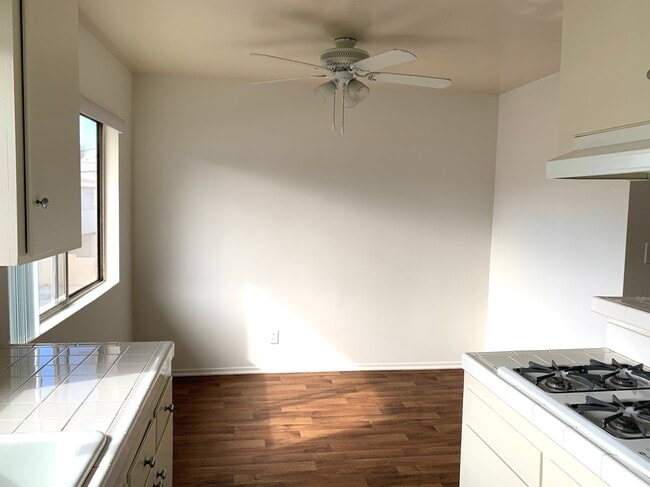 Photo - 1839-1841 Colby Ave