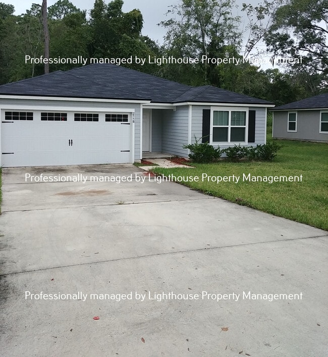 Photo - 2118 Muncie Ave