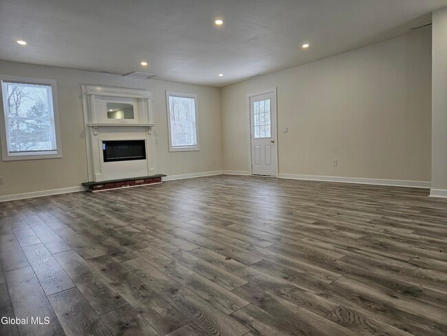 Photo - 489 Grooms Rd Unidad C