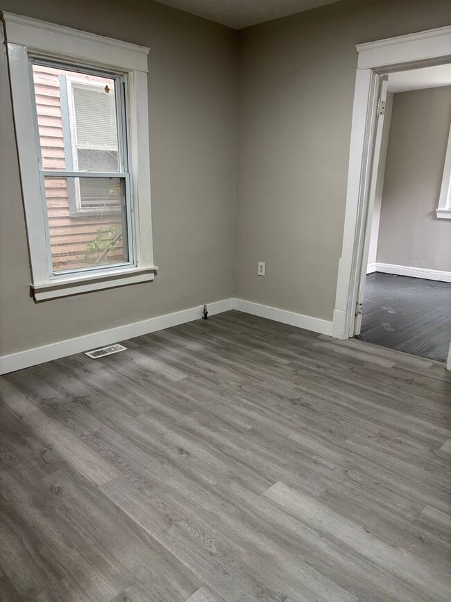 Photo - Section 8 & Eden Welcomed! 3 Bedroom home ...