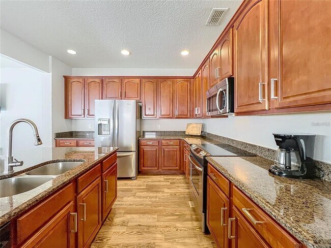 Photo - 13225 Charfield St