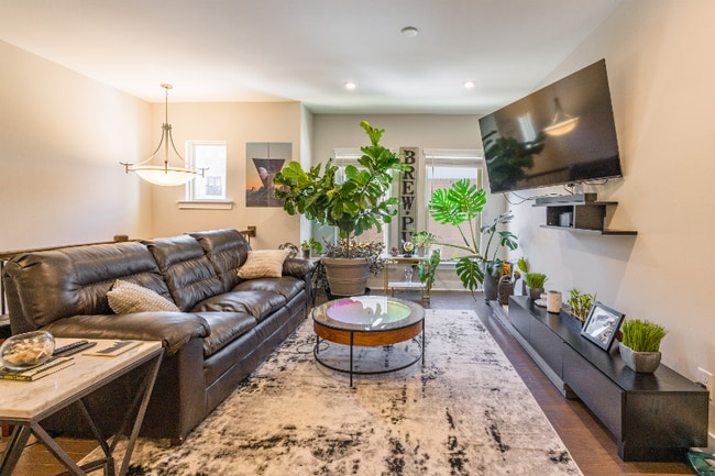 Photo - 15040 New Amsterdam Ln