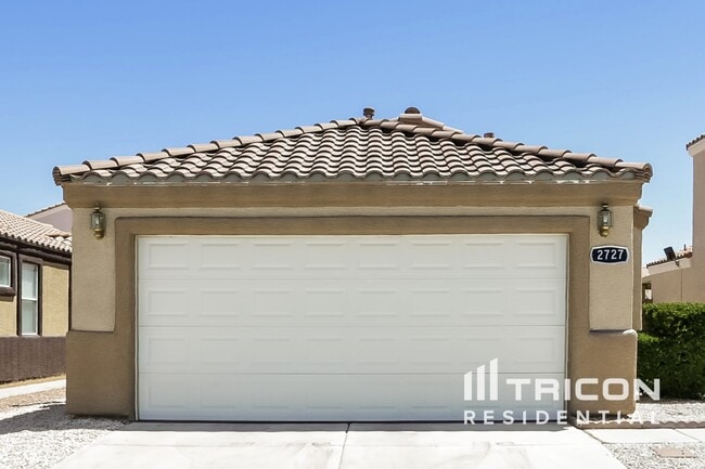 Building Photo - 2727 W Richmar Ave Rental