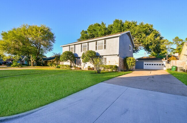 Photo - 7310 Ridge Oak Dr