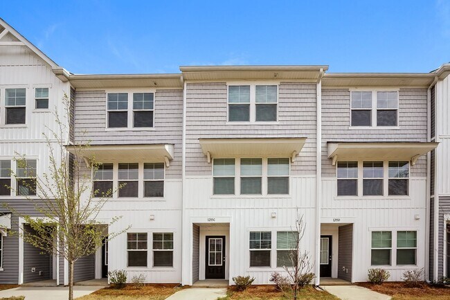 Photo - Brand New End-Unit Townhome | 3 BR/3.5BA | 1-Car Garage | Near Downtown Mooresville
