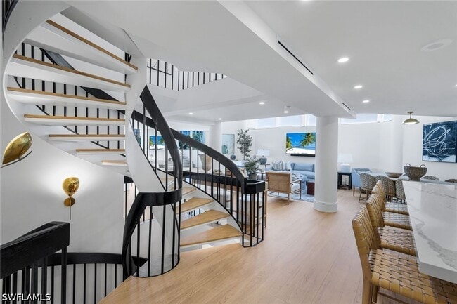 Photo - 4041 Gulf Shore Blvd N Unit 109