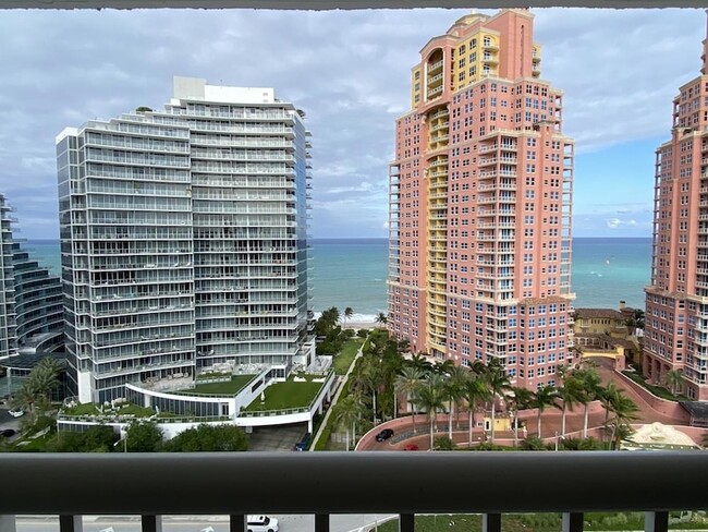 Photo - 2200 NE 33rd Ave Condo Unit 18J