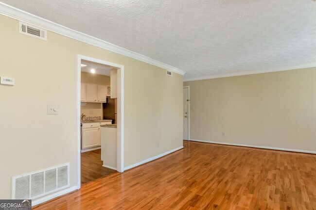 Photo - 5155 Roswell Rd NE Unit 9