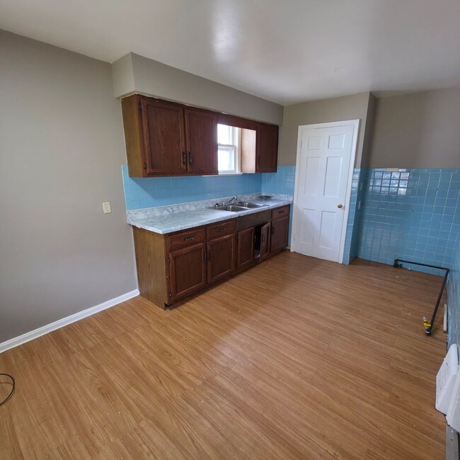 Photo - Single Family 3 Bed 1 Bath For Rent