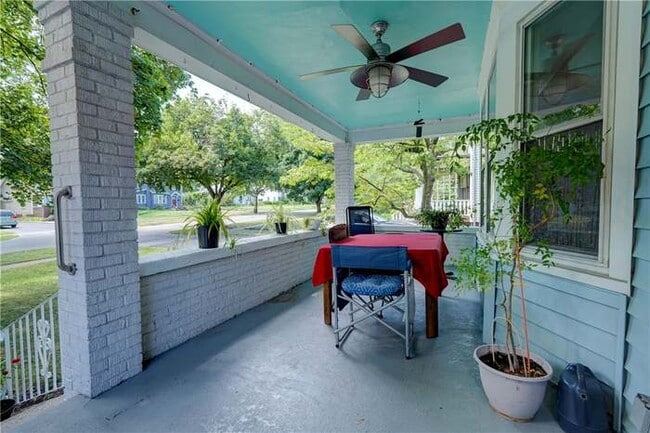 Photo - 144 Deerfield Dr