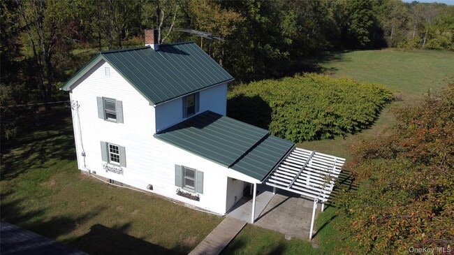 Photo - 265 Maybrook Rd
