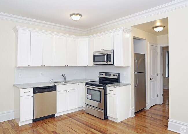 Photo - Ponciana Apartments: Contemporary Comfort ...