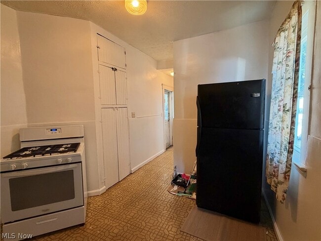 Photo - 3435 Fulton Rd