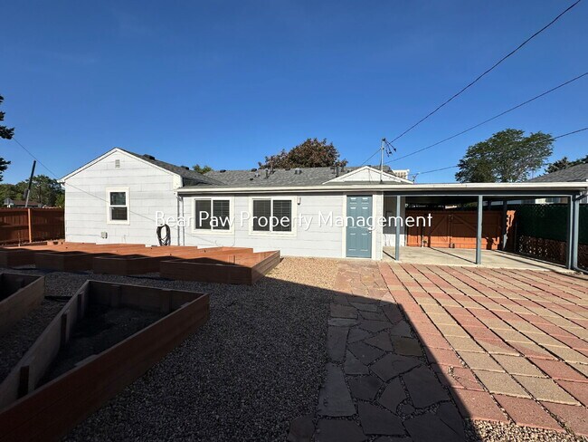 Great Home in Denver!!