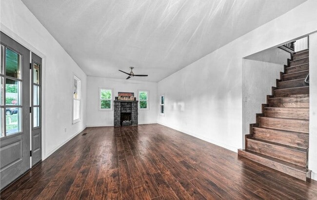 802 N 11th St