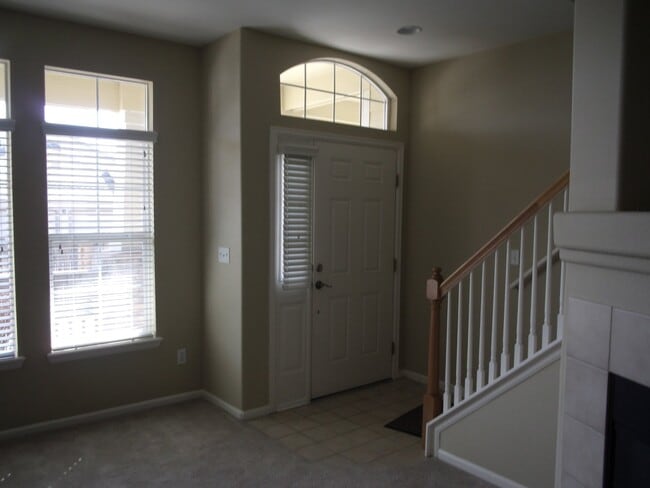Building Photo - Highlands Ranch - 2 Story Townhome (83ST)