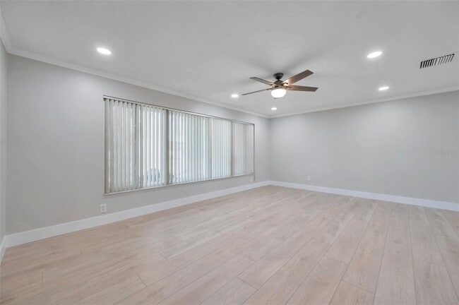 Photo - 8789 Maplewood Rd