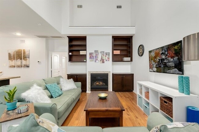 Photo - 1841 Radcliffe St