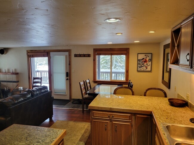 Photo - 2821 Basingdale Blvd