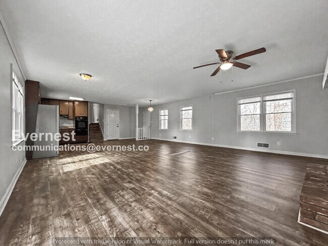 Photo - 3010 Cherokee Trail