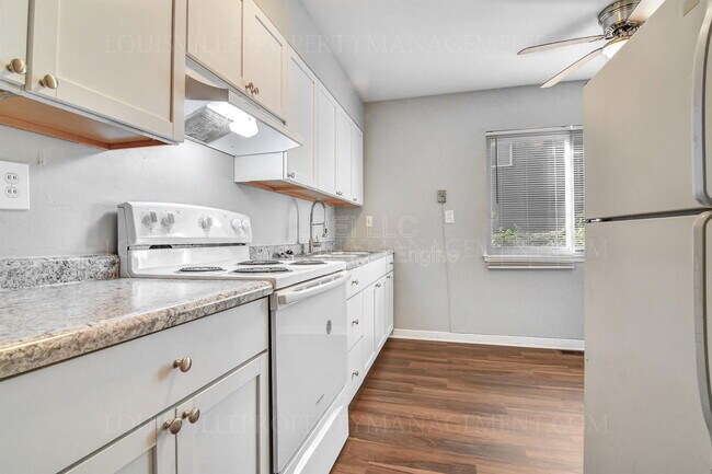 Photo - 2425 Lindsay Ave Unidad 1