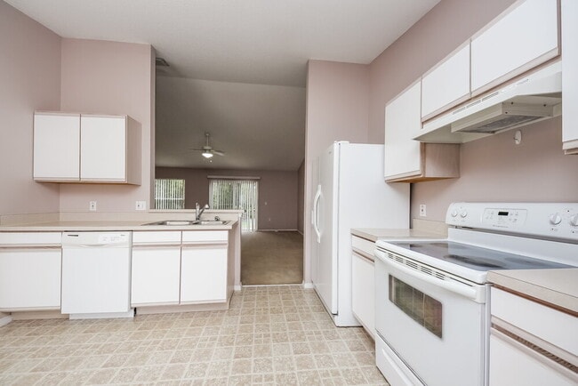 Photo - 155 Pompei Dr