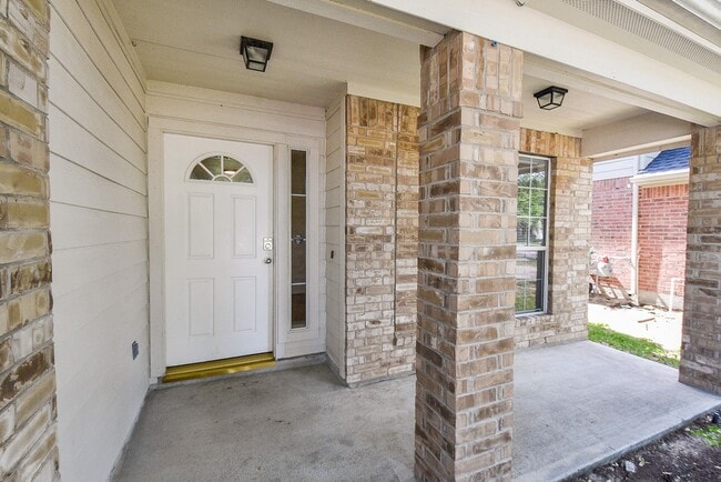 Photo - 32406 Cross Spring Park Ln