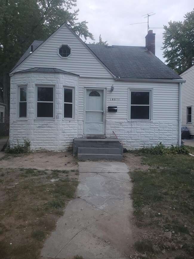 Photo - 18530 Plainview Ave House