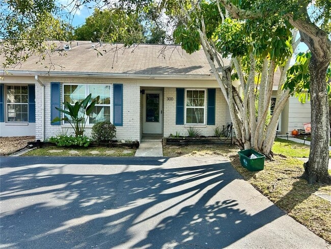 Building Photo - 300 Plymouth St