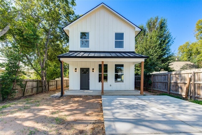 Photo - 11 E Obryant St