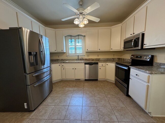 Photo - Charming 4 Bed 3.5 Home in Haymount