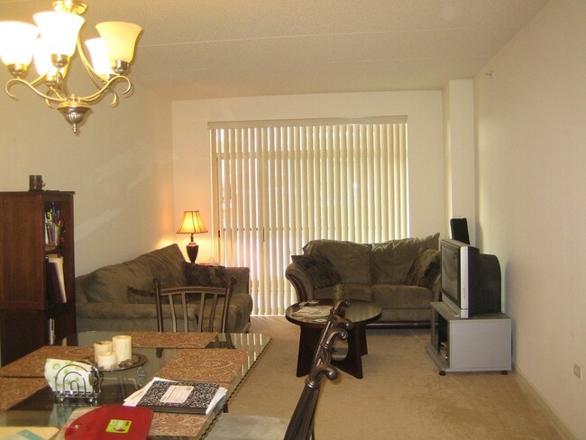 Photo - 656 Pearson St Unidad 208